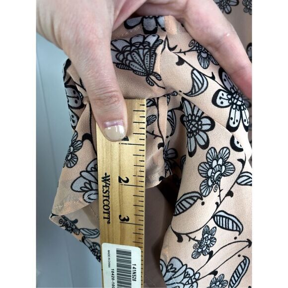 For‎ Love and Lemons Pia Floral Bell Sleeve Romper Size L - Picture 11 of 14